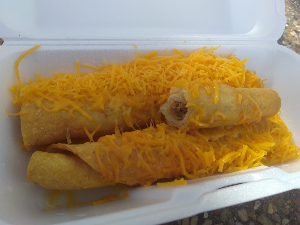 Felipitos | restaurant | 1325 E Tropicana Ave, Las Vegas, NV 89119, USA | 7027398585 OR +1 702-739-8585