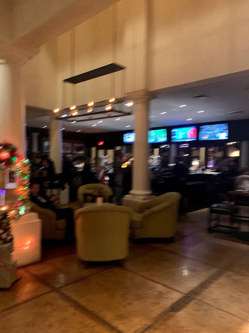 Bar Six40 | restaurant | 7700 E McCormick Pkwy, Scottsdale, AZ 85258, USA | 4805967563 OR +1 480-596-7563