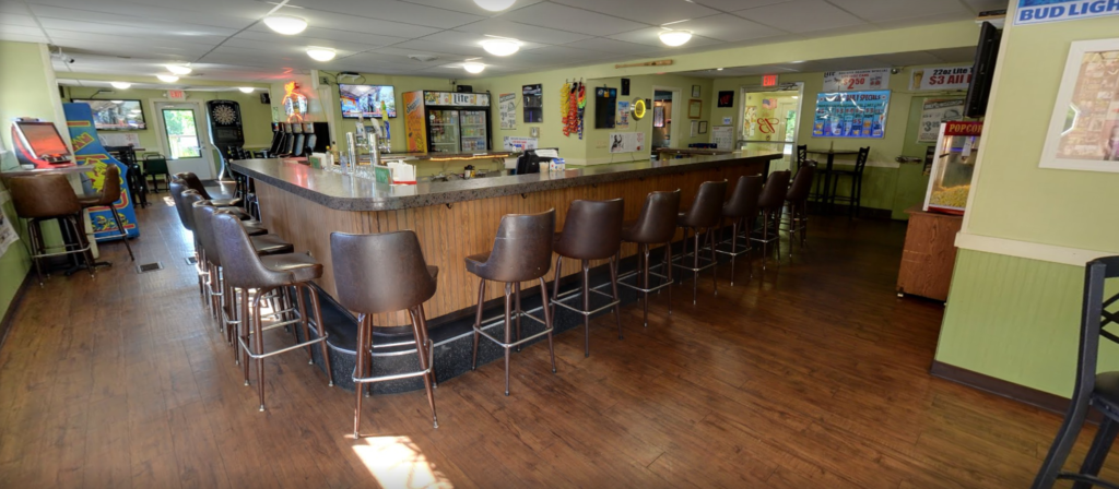 Charlies Place | restaurant | 2020 E Racine St, Janesville, WI 53545, USA | 6087569369 OR +1 608-756-9369