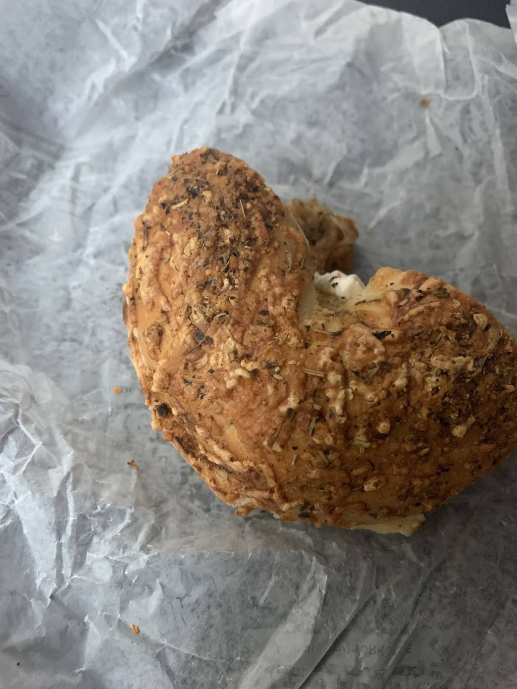 Brueggers Bagels | bakery | 2111 Snelling Ave, Roseville, MN 55113, USA | 6516365655 OR +1 651-636-5655