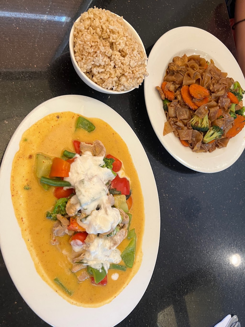 Chang Thai Montrose Cuisine | restaurant | 1015 S Townsend Ave, Montrose, CO 81401, USA | 9702404567 OR +1 970-240-4567