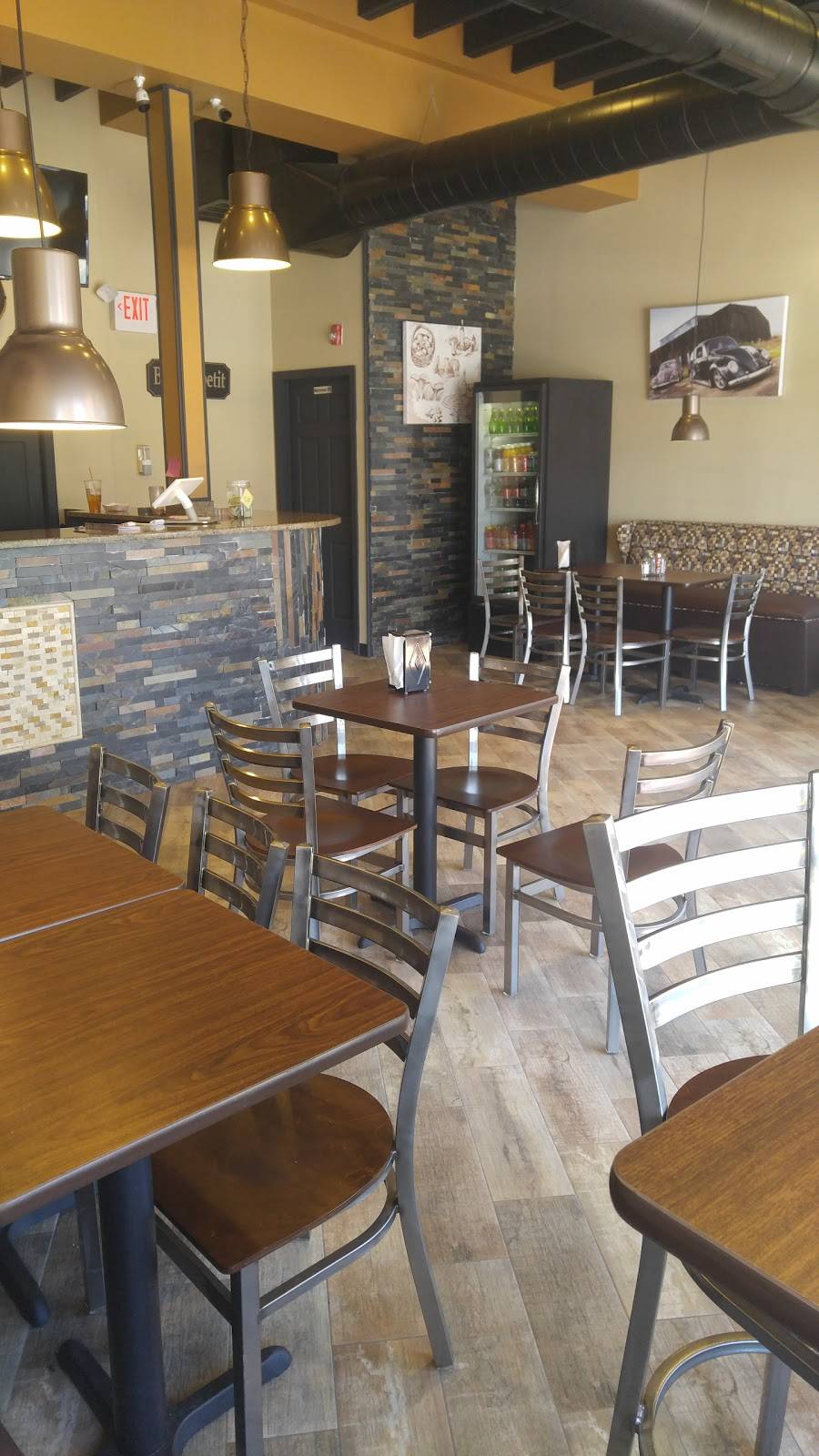 401 pizza | restaurant | 609 Elmwood Ave, Providence, RI 02909, USA | 4014610909 OR +1 401-461-0909