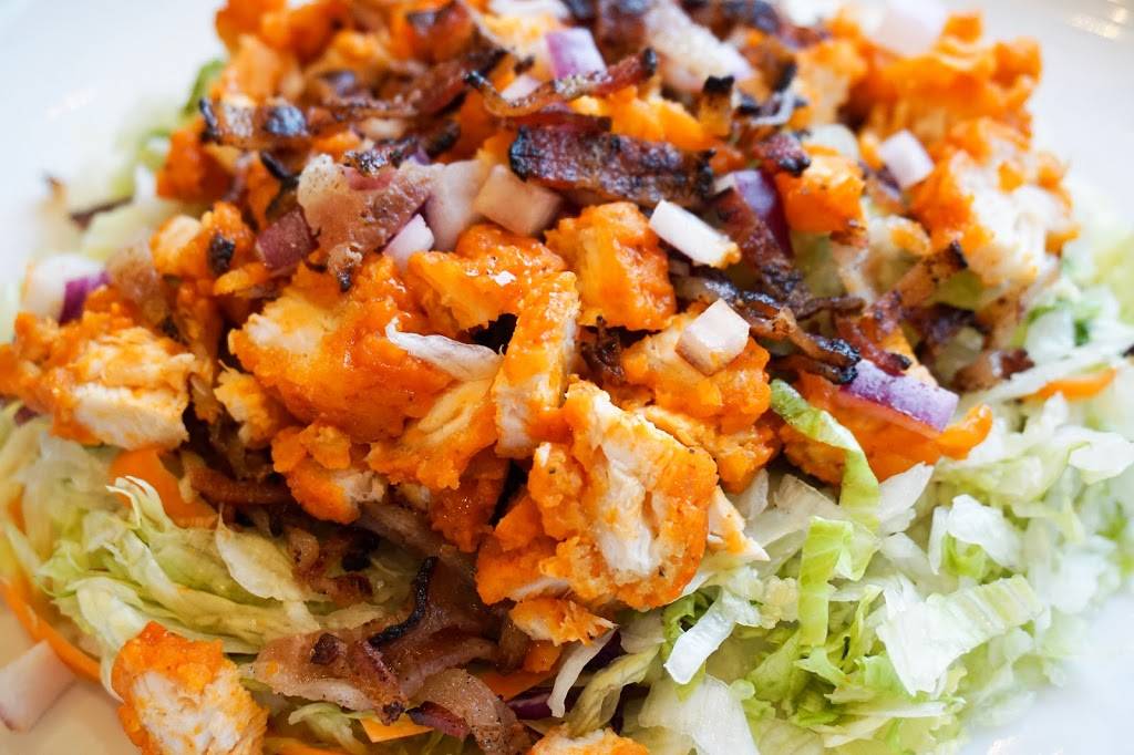 Big Machine Distillery & Tavern | restaurant | 2824 Bransford Ave, Nashville, TN 37204, USA | 6156518718 OR +1 615-651-8718