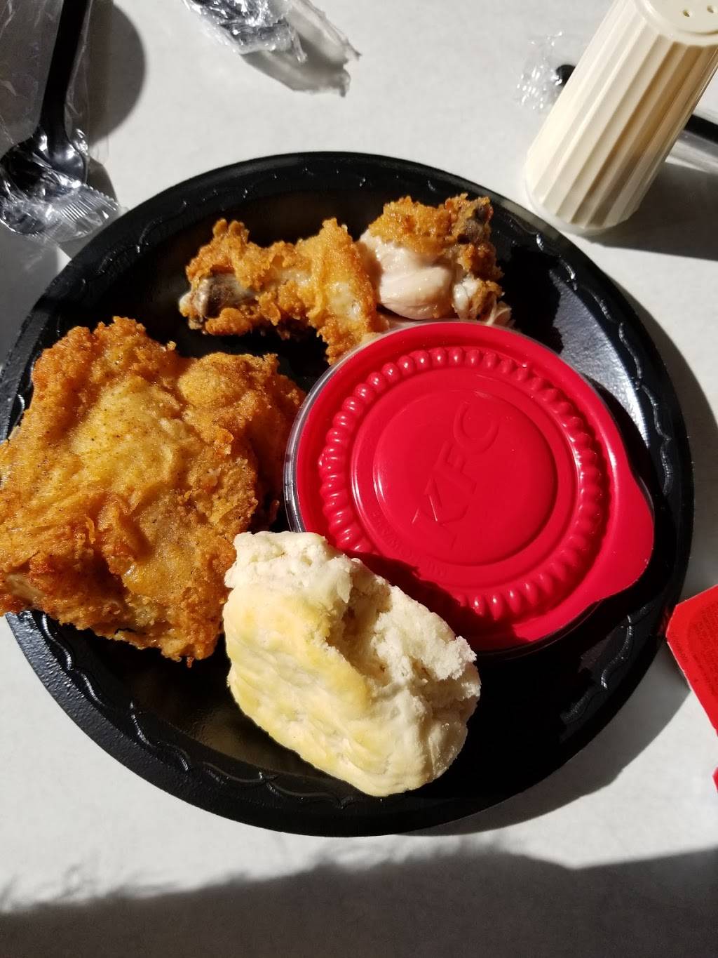 KFC | restaurant | 1805 US Highway 1 S, Saint Augustine, FL 32084, USA | 9048296019 OR +1 904-829-6019