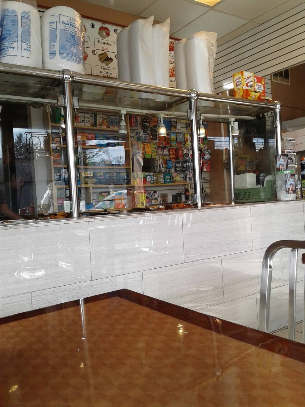 Yovani Deli Pizza | restaurant | 993 Prospect Ave, Westbury, NY 11590, USA | 5163331044 OR +1 516-333-1044