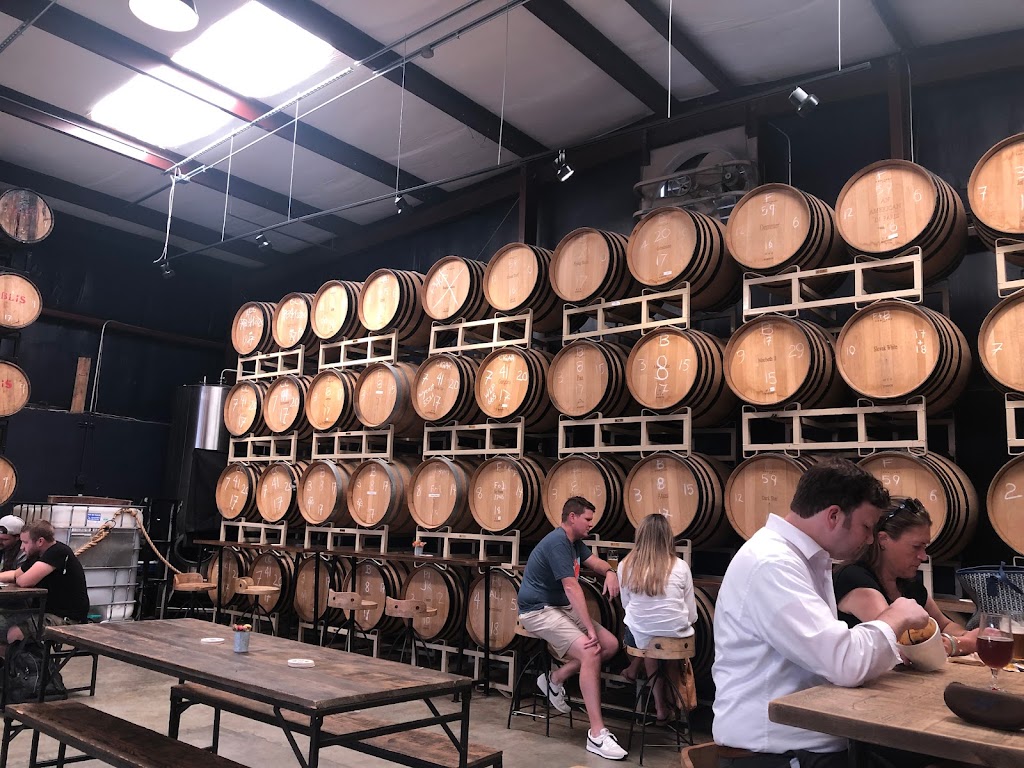 Blackberry Farm Brewery | restaurant | 106 Everett Ave, Maryville, TN 37804, USA | 8657242088 OR +1 865-724-2088