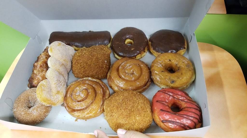 Tonys Donut House | bakery | 14226 Ramona Blvd, Baldwin Park, CA 91706, USA | 6263439010 OR +1 626-343-9010