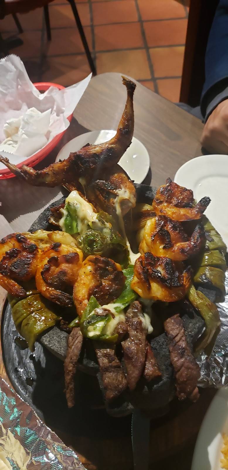 La Bamba Méxican Grill | restaurant | 1301 McFarland Blvd NE, Tuscaloosa, AL 35406, USA | 2057222847 OR +1 205-722-2847