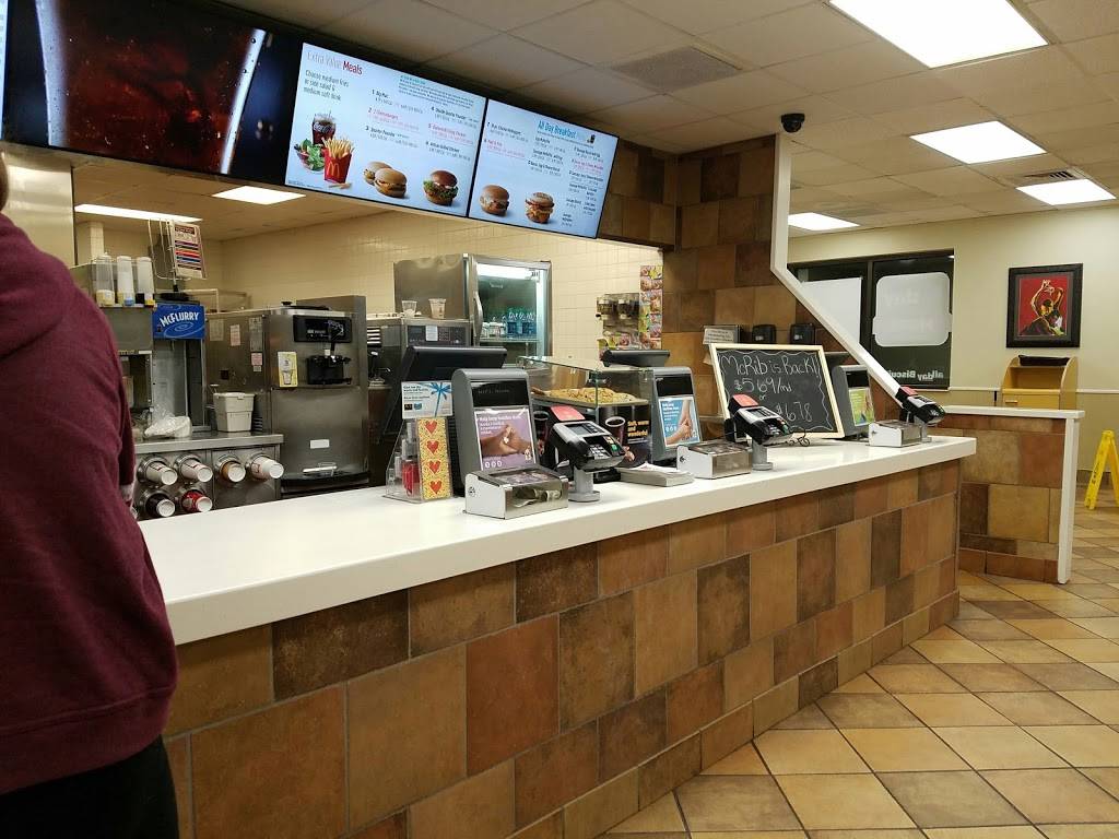 McDonalds | cafe | 201 S Council Rd, Oklahoma City, OK 73128, USA | 4057820645 OR +1 405-782-0645