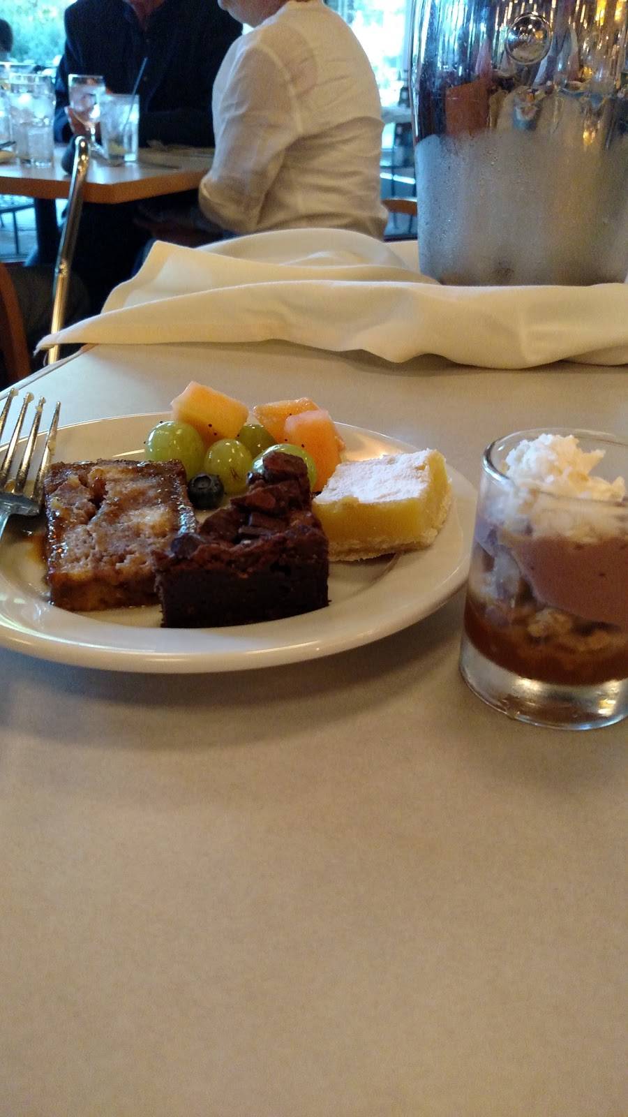 Ravinia Dining Pavilion | restaurant | 418 Sheridan Rd, Highland Park, IL 60035, USA | 8474327550 OR +1 847-432-7550