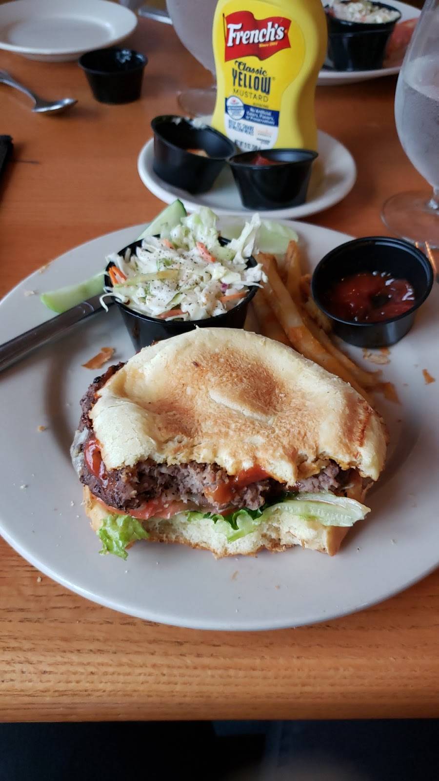 Kennebec Tavern Restaurant & Marina | restaurant | 119 Commercial St, Bath, ME 04530, USA | 2074429636 OR +1 207-442-9636