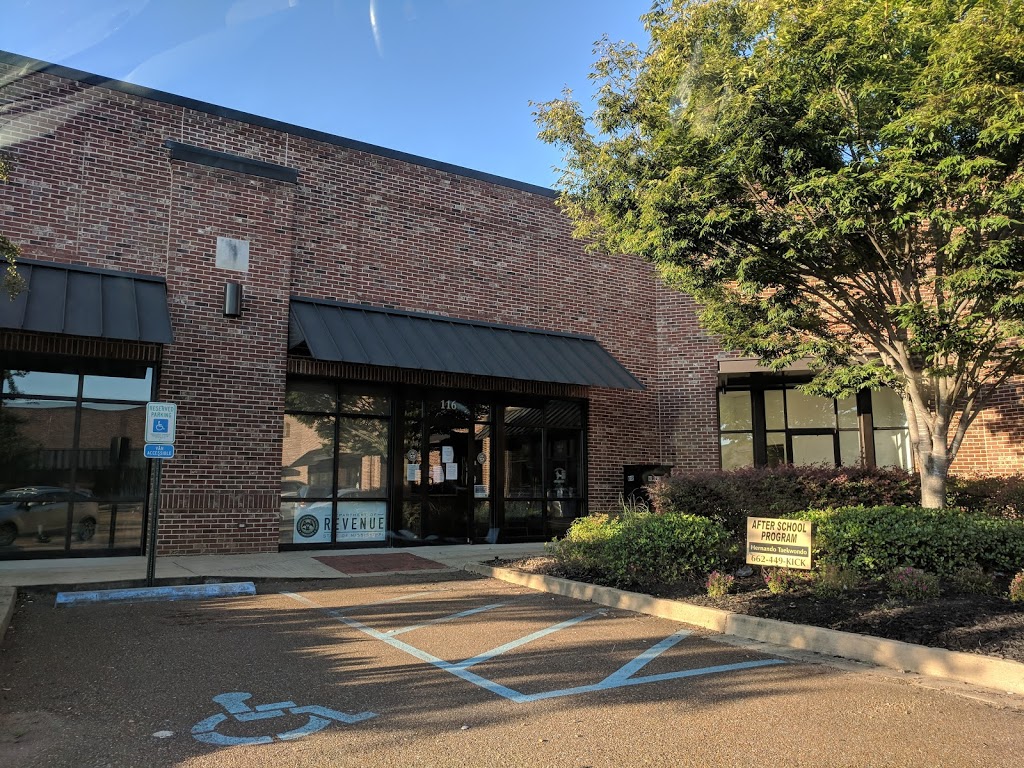 Fins and Grill | restaurant | 2631 McIngvale Rd #103, Hernando, MS 38632, USA | 6624292774 OR +1 662-429-2774