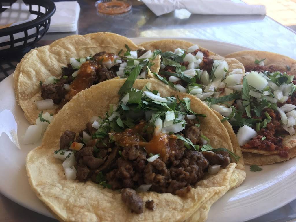 Quesabroso | restaurant | 1805 S Wolf Rd, Hillside, IL 60162, USA | 7082360346 OR +1 708-236-0346