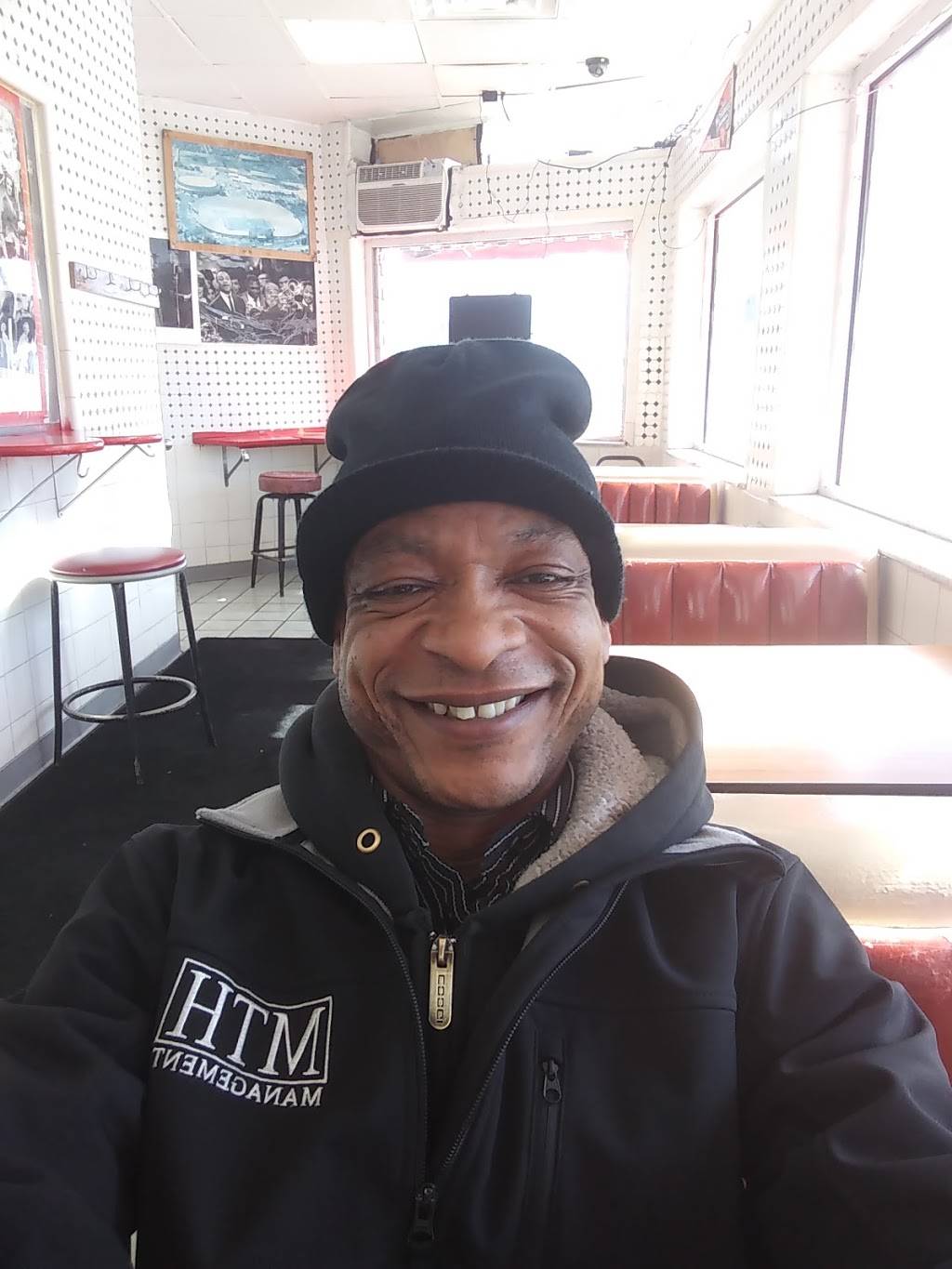 Gratiot Grill | restaurant | 3121 Gratiot Ave, Detroit, MI 48207, USA | 3139218670 OR +1 313-921-8670