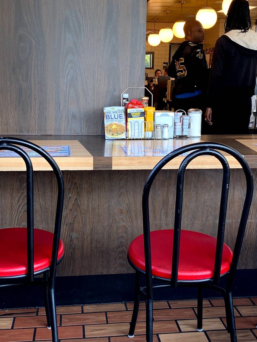 Waffle House | meal takeaway | 1114 TN-76, Clarksville, TN 37043, USA | 9313583404 OR +1 931-358-3404