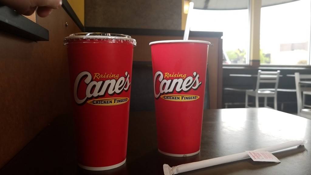 Raising Canes Chicken Fingers | meal takeaway | 7234 Northwest Expy, Oklahoma City, OK 73132, USA | 4057201175 OR +1 405-720-1175