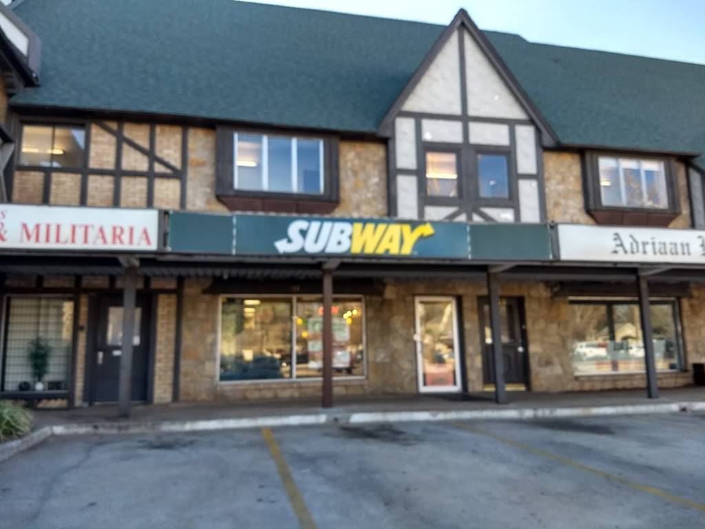 Subway | restaurant | 5800 S Lewis Ave, Tulsa, OK 74105, USA | 9187944398 OR +1 918-794-4398