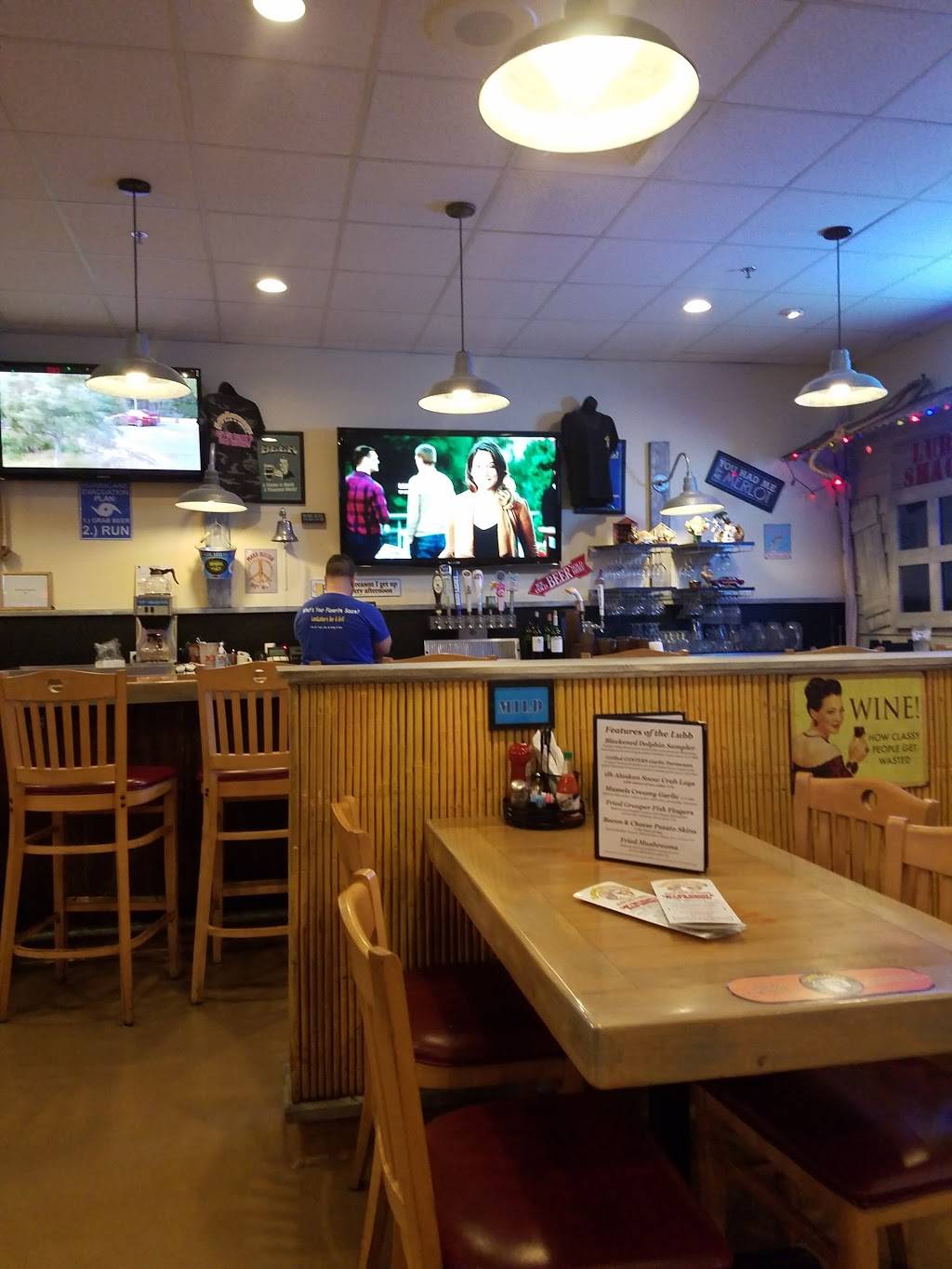 Landlubbers Raw Bar & Grill | restaurant | 6370 FL-7 #120, Coconut Creek, FL 33073, USA | 9544229464 OR +1 954-422-9464