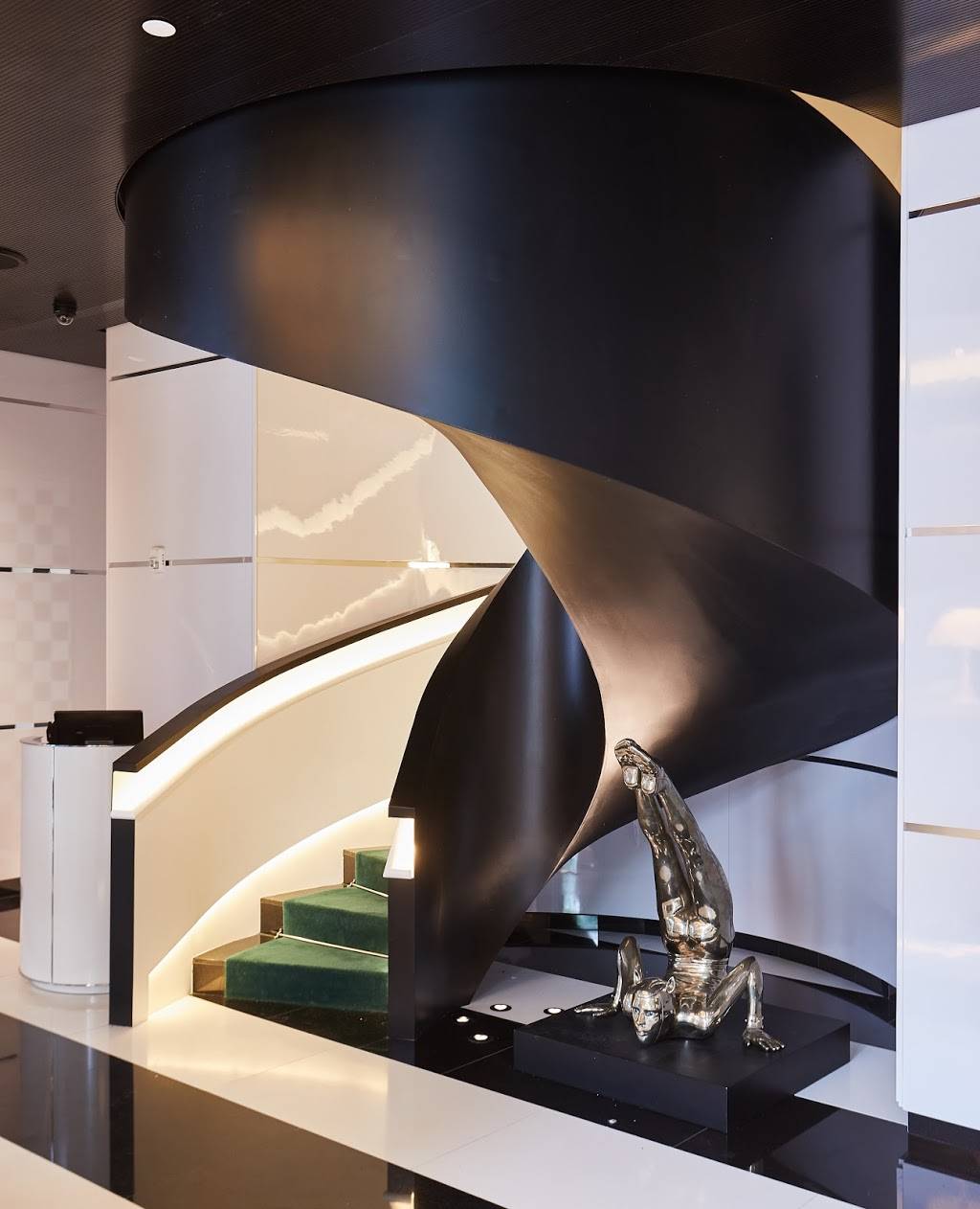 Le Jardinier | restaurant | 151 NE 41st St suite 135, Miami, FL 33137, USA | 3054029060 OR +1 305-402-9060