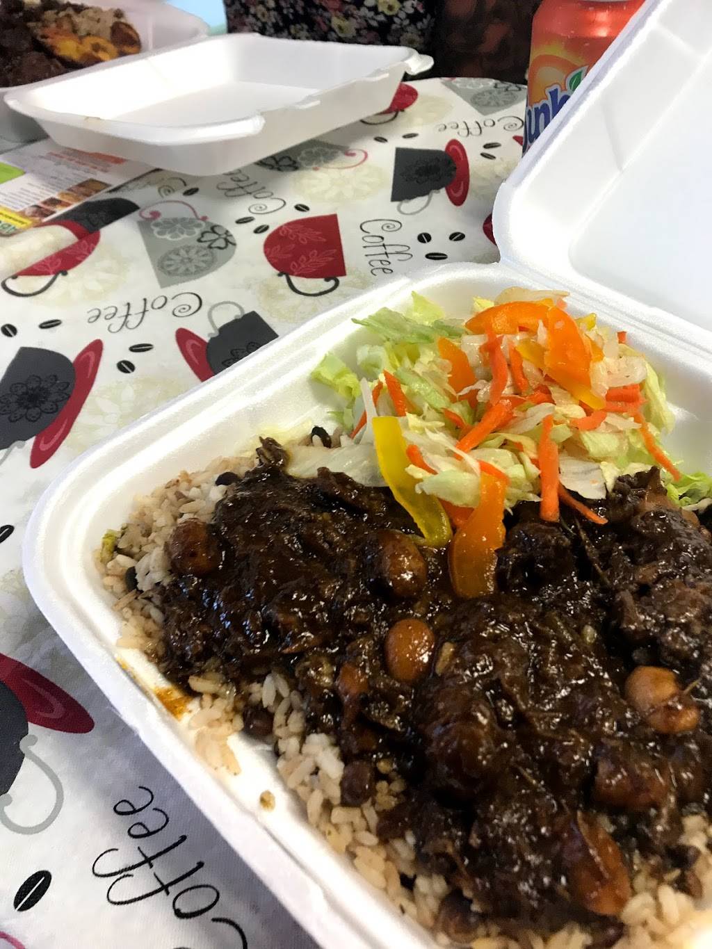 Above The Rest Restaurant And Bakery | restaurant | 4080 NW 12th St, Lauderhill, FL 33313, USA | 7542261832 OR +1 754-226-1832