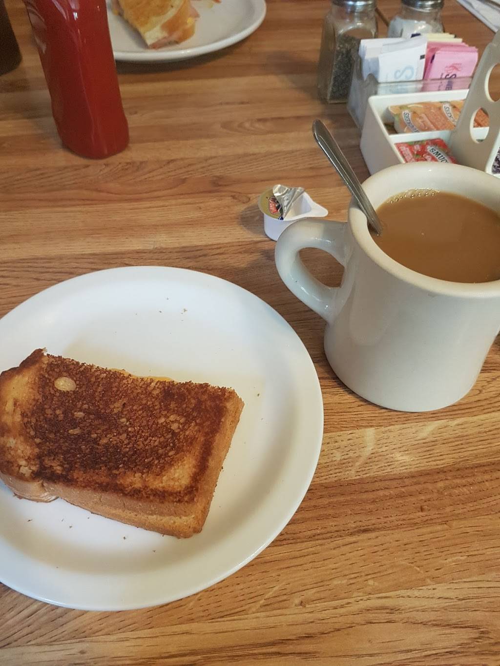 Silver Fork Cafe | cafe | 13220 US-50, Kyburz, CA 95720, USA | 5302933511 OR +1 530-293-3511