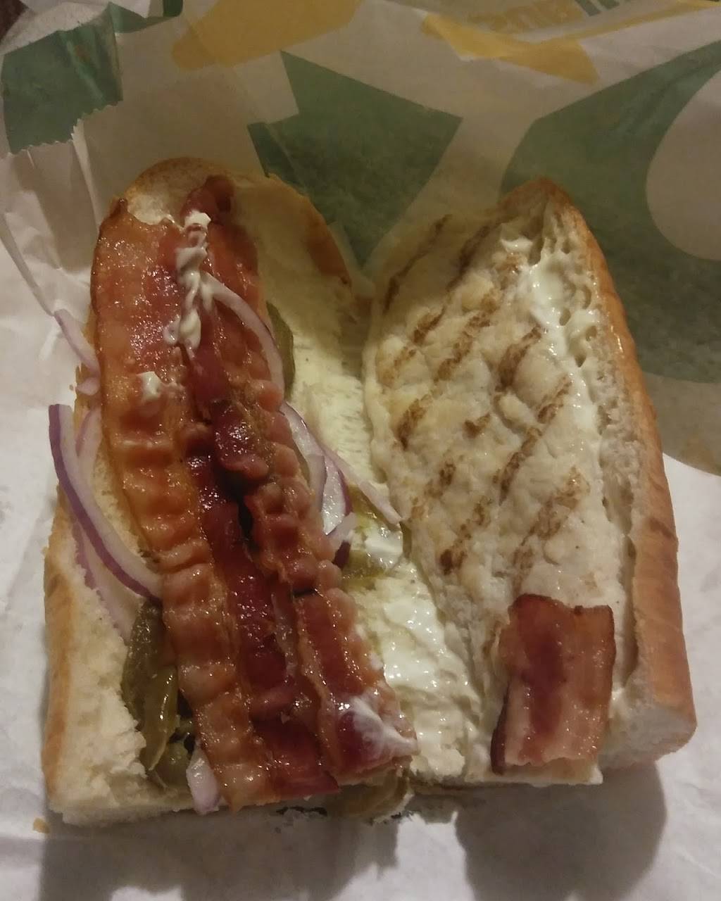 Subway Restaurants | restaurant | 1646 State Rd 44 E, Shelbyville, IN 46176, USA | 3173982549 OR +1 317-398-2549