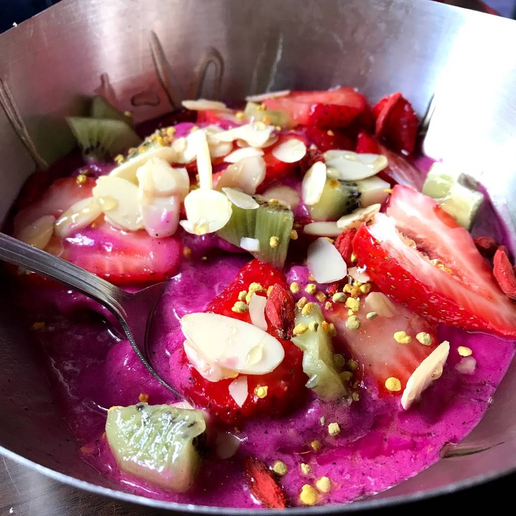 Vitality Bowls Sarasota | restaurant | 8226 S Tamiami Trail, Sarasota, FL 34238, USA | 9418220463 OR +1 941-822-0463