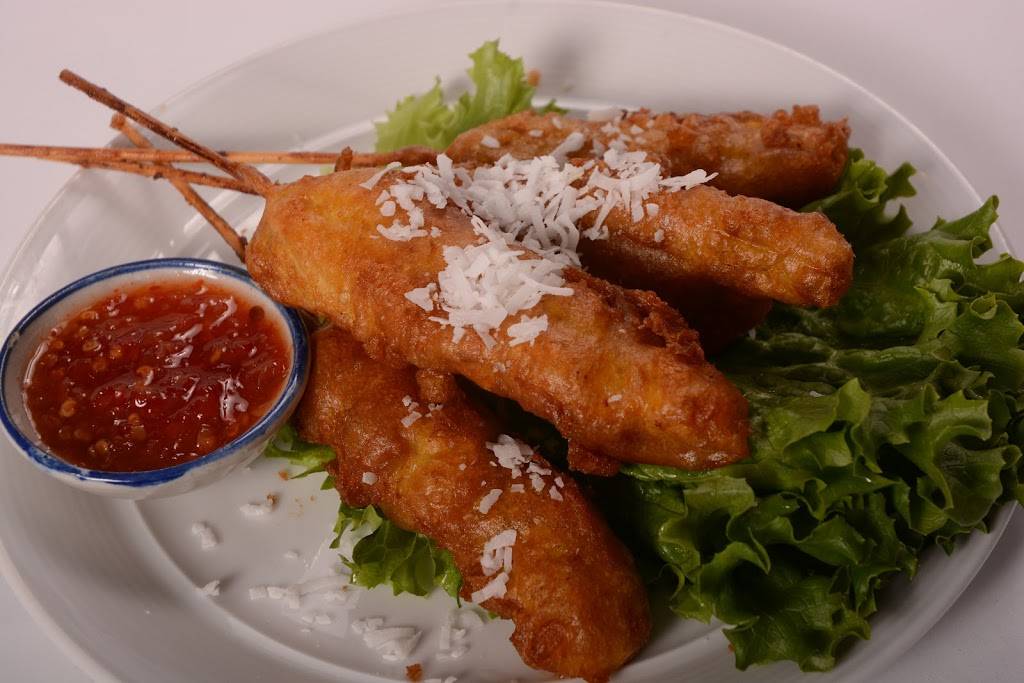 Tuptim Thai Restaurant | restaurant | 220 SW 29th St, Topeka, KS 66611, USA | 7852662299 OR +1 785-266-2299