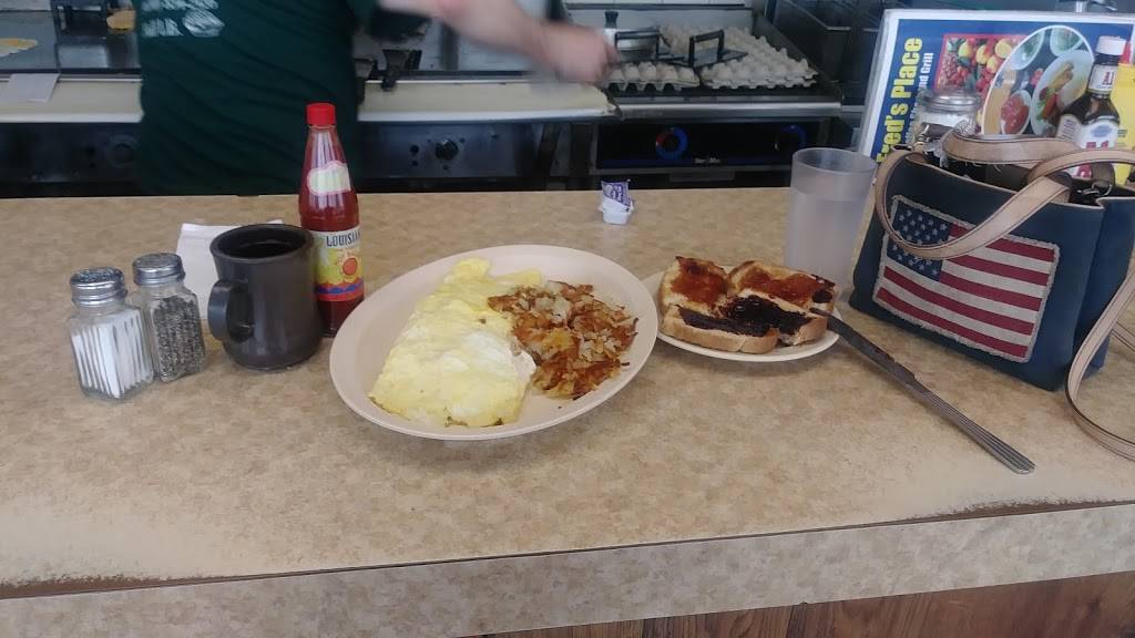 Freds Place Inc. | restaurant | 544 W Lake St, Elmhurst, IL 60126, USA | 6308342426 OR +1 630-834-2426