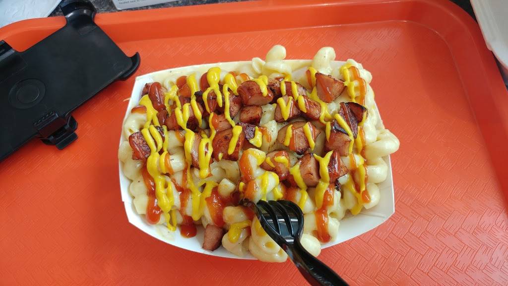 Macarollin | restaurant | 7979 Pittsford Victor Rd #117, Victor, NY 14564, USA | 5852614655 OR +1 585-261-4655