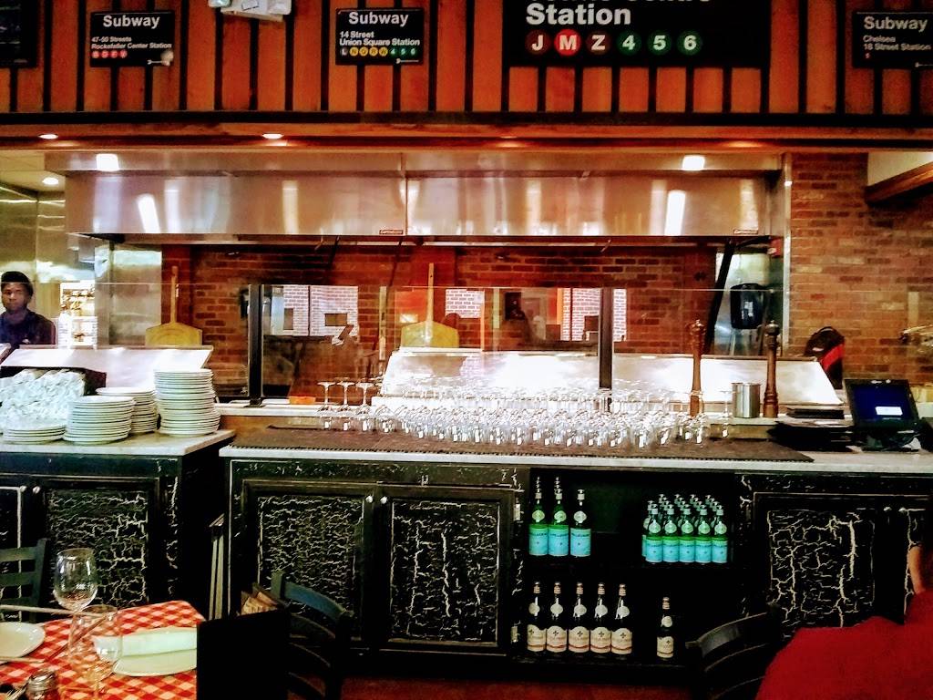 Grimaldis Pizzeria | restaurant | 1244 Belk Dr, Mt Pleasant, SC 29464, USA | 8439719368 OR +1 843-971-9368