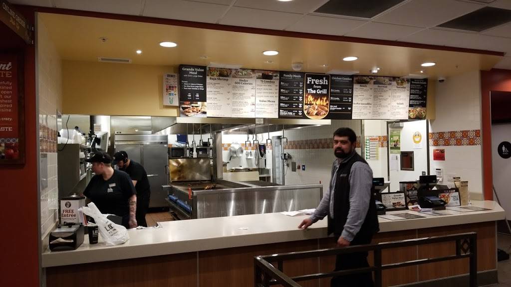 El Pollo Loco | restaurant | 211 N McDowell Blvd, Petaluma, CA 94954, USA | 7077820797 OR +1 707-782-0797