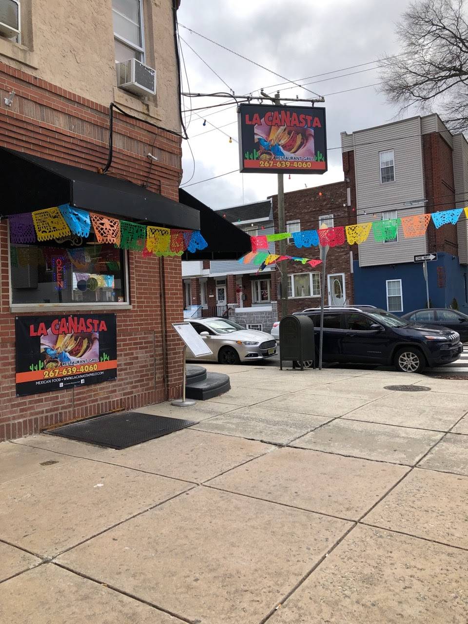 La Canasta Restaurant Grill | restaurant | 2341 S 4th St, Philadelphia, PA 19148, USA | 2675898345 OR +1 267-589-8345