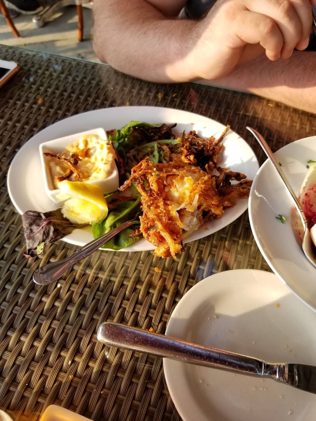 Tav-Vino Restaurant | restaurant | 267 Water St, Warren, RI 02885, USA | 4012450231 OR +1 401-245-0231