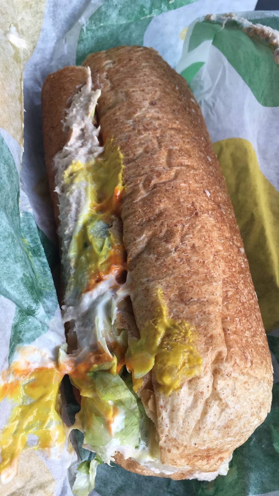 Subway Restaurants | restaurant | 12515 Riverside Dr, Eastvale, CA 91752, USA | 9517278787 OR +1 951-727-8787