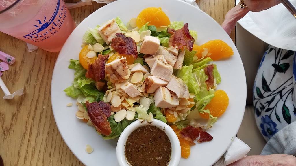 Woodstock Cafe | bakery | 117 S Main St, Woodstock, VA 22664, USA | 5404598888 OR +1 540-459-8888