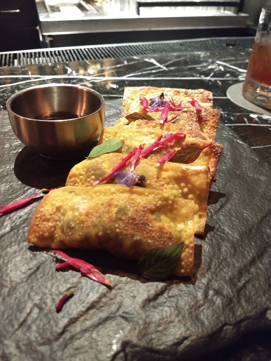 The Punch Room | restaurant | 201 E Trade St, Charlotte, NC 28202, USA | 7045472244 OR +1 704-547-2244