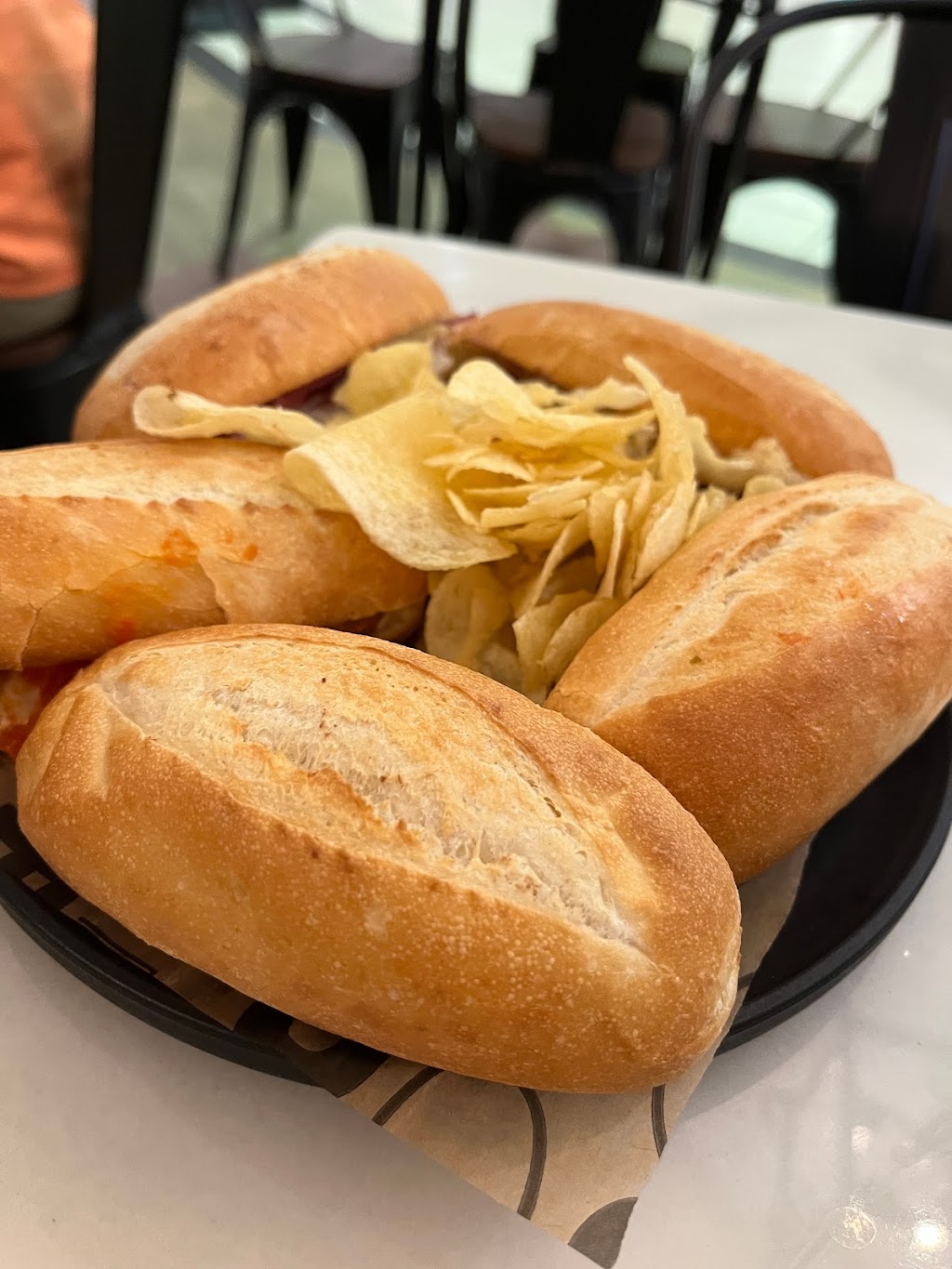 100 Montaditos International Mall | restaurant | 1455 NW 107th Ave Suite 454B, Miami, FL 33172, USA | 7862387832 OR +1 786-238-7832