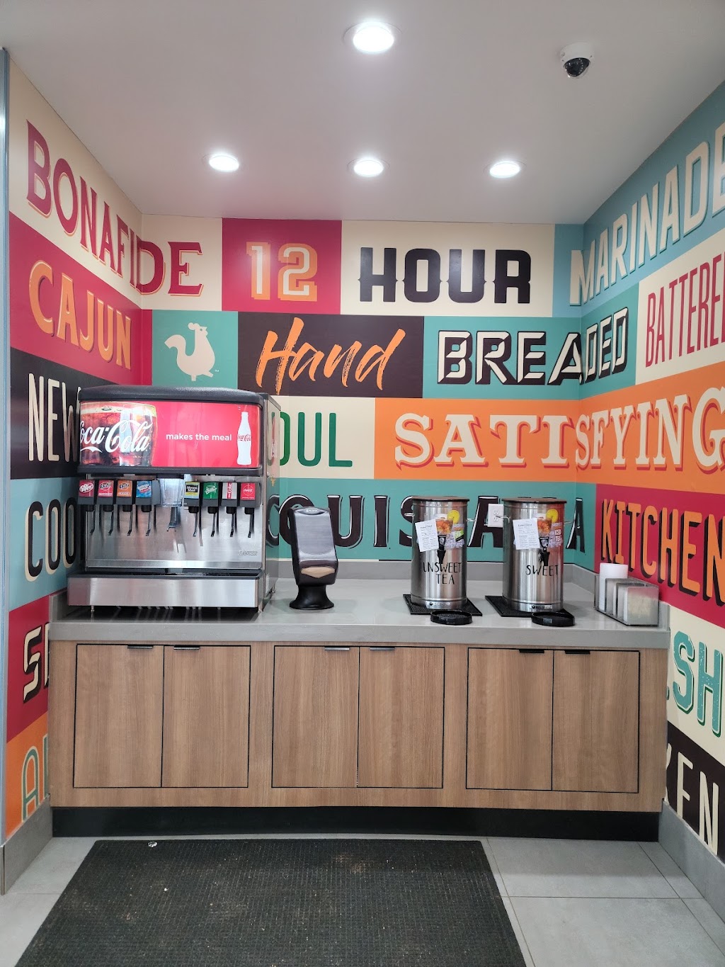 Popeyes Louisiana Kitchen | restaurant | 9036 Eastchase Pkwy, Montgomery, AL 36117, USA | 3345930088 OR +1 334-593-0088