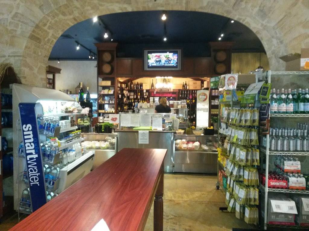 Amici Market | meal takeaway | 155 N County Rd, Palm Beach, FL 33480, USA | 5618320201 OR +1 561-832-0201