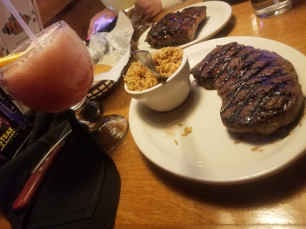 Texas Roadhouse | restaurant | 2805 W Interstate 40 Frontage Rd, Amarillo, TX 79109, USA | 8063527427 OR +1 806-352-7427