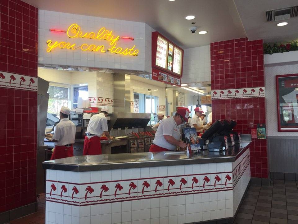 In-N-Out Burger | restaurant | 820 W Imola Ave, Napa, CA 94559, USA | 8007861000 OR +1 800-786-1000
