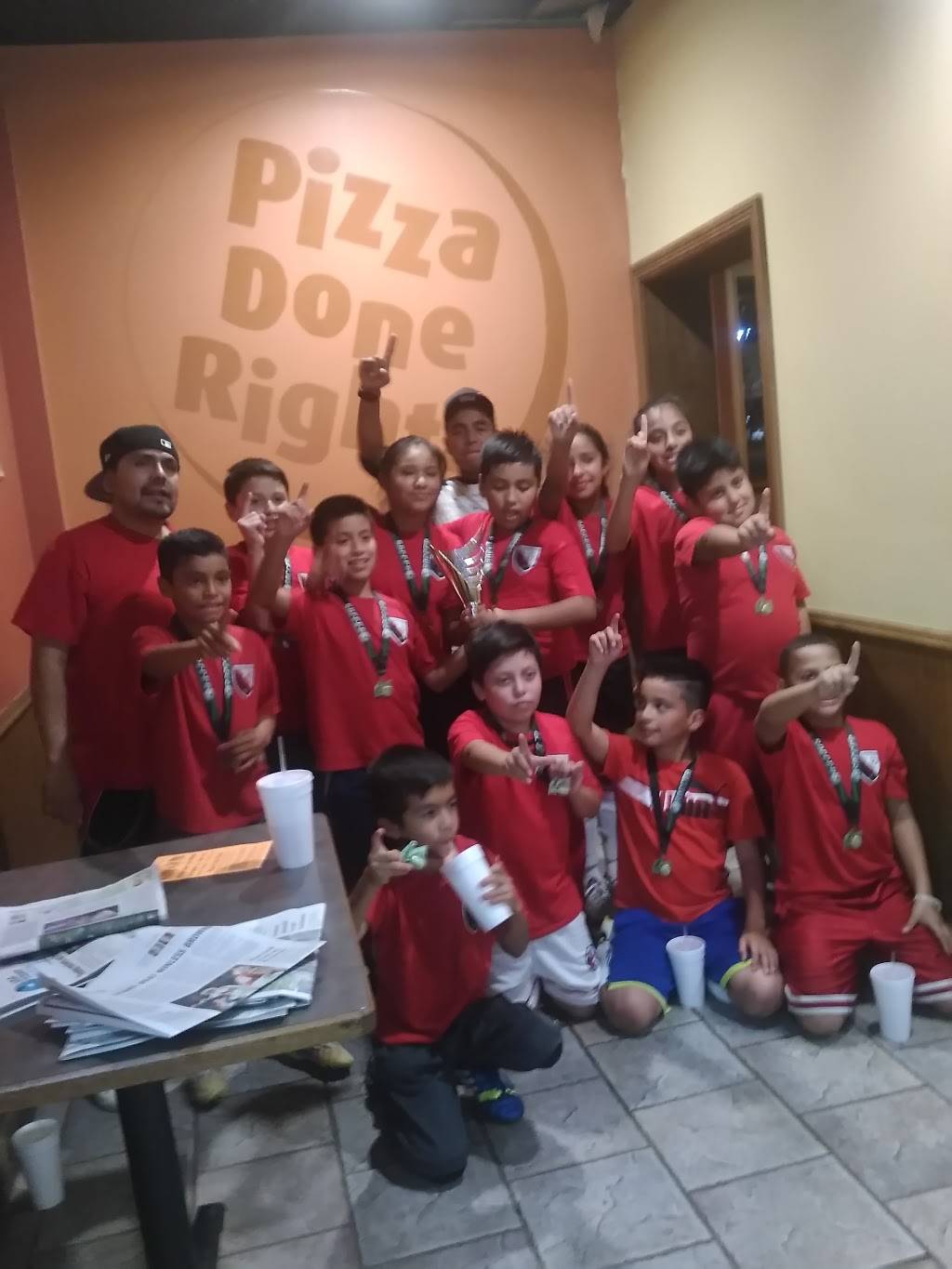 East of Chicago | restaurant | 316 Walton St W, Willard, OH 44890, USA | 4199354008 OR +1 419-935-4008