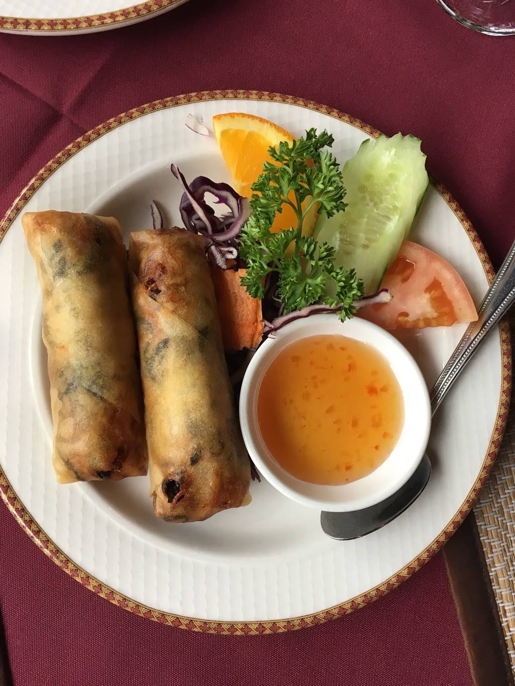 Sukhothai Restaurant | restaurant | 2134 Robertson Rd, Nepean, ON K2H 5Z1, Canada | 6138291010 OR +1 613-829-1010
