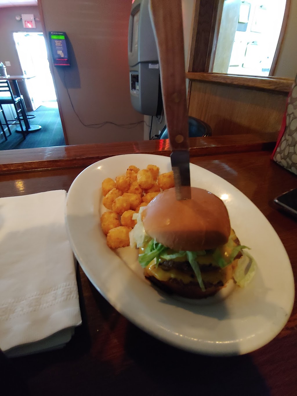 Fairways Bar & Grill | restaurant | 8256 Central Ave # B, Toledo, OH 43617, USA | 4195174653 OR +1 419-517-4653