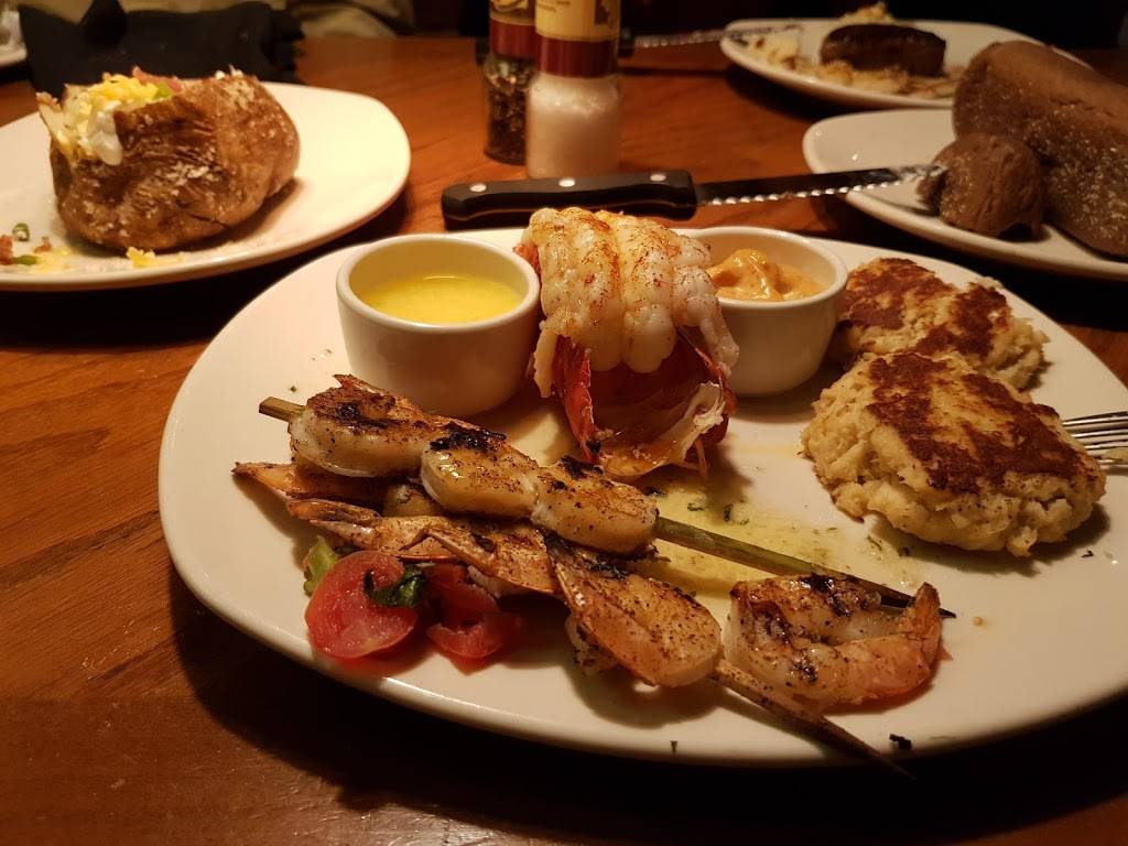 Outback Steakhouse | restaurant | 3161 NE 163rd St, North Miami Beach, FL 33160, USA | 3059444329 OR +1 305-944-4329