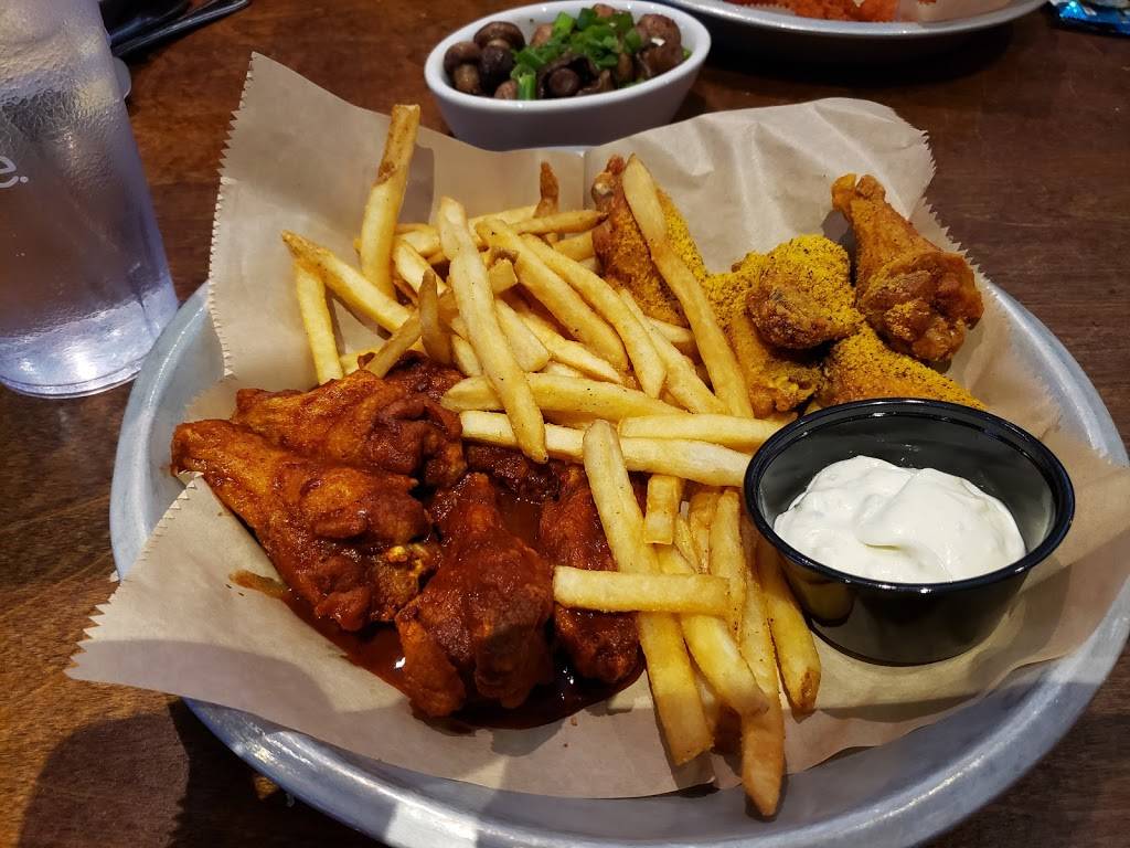 Taco Mac | restaurant | 3443 Lawrenceville-Suwanee Rd, Suwanee, GA 30024, USA | 6787300941 OR +1 678-730-0941