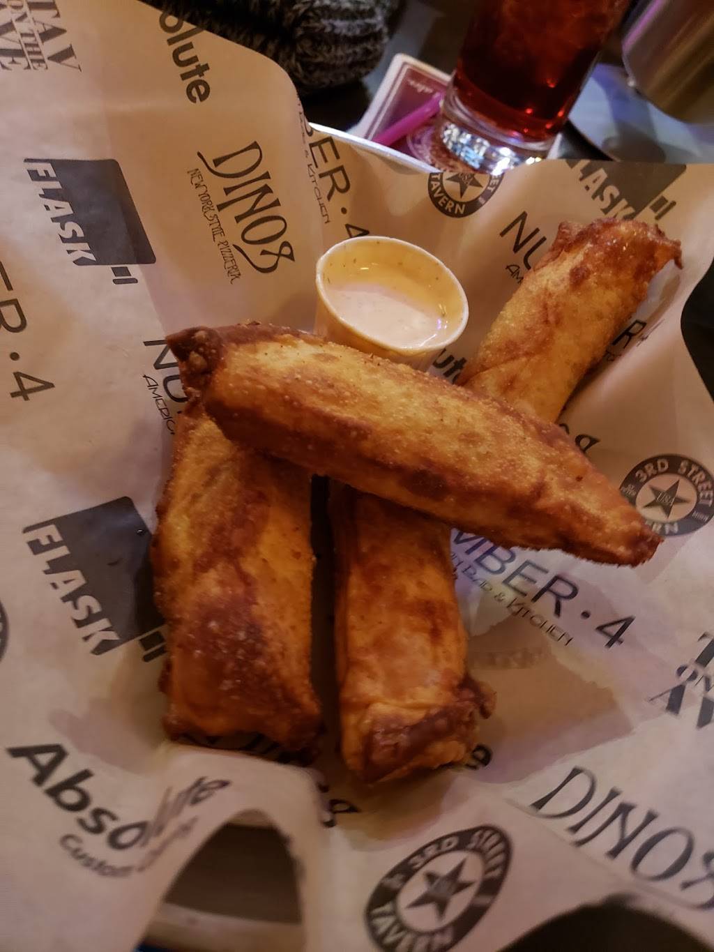 Flask | restaurant | 100 E Walnut St, Mankato, MN 56001, USA | 5077200896 OR +1 507-720-0896