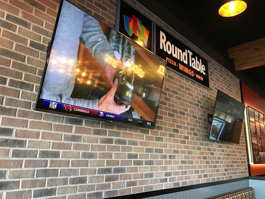 Round Table Pizza-Wings-Brew | meal delivery | 750 Admiral Callaghan Ln, Vallejo, CA 94591, USA | 7075523000 OR +1 707-552-3000