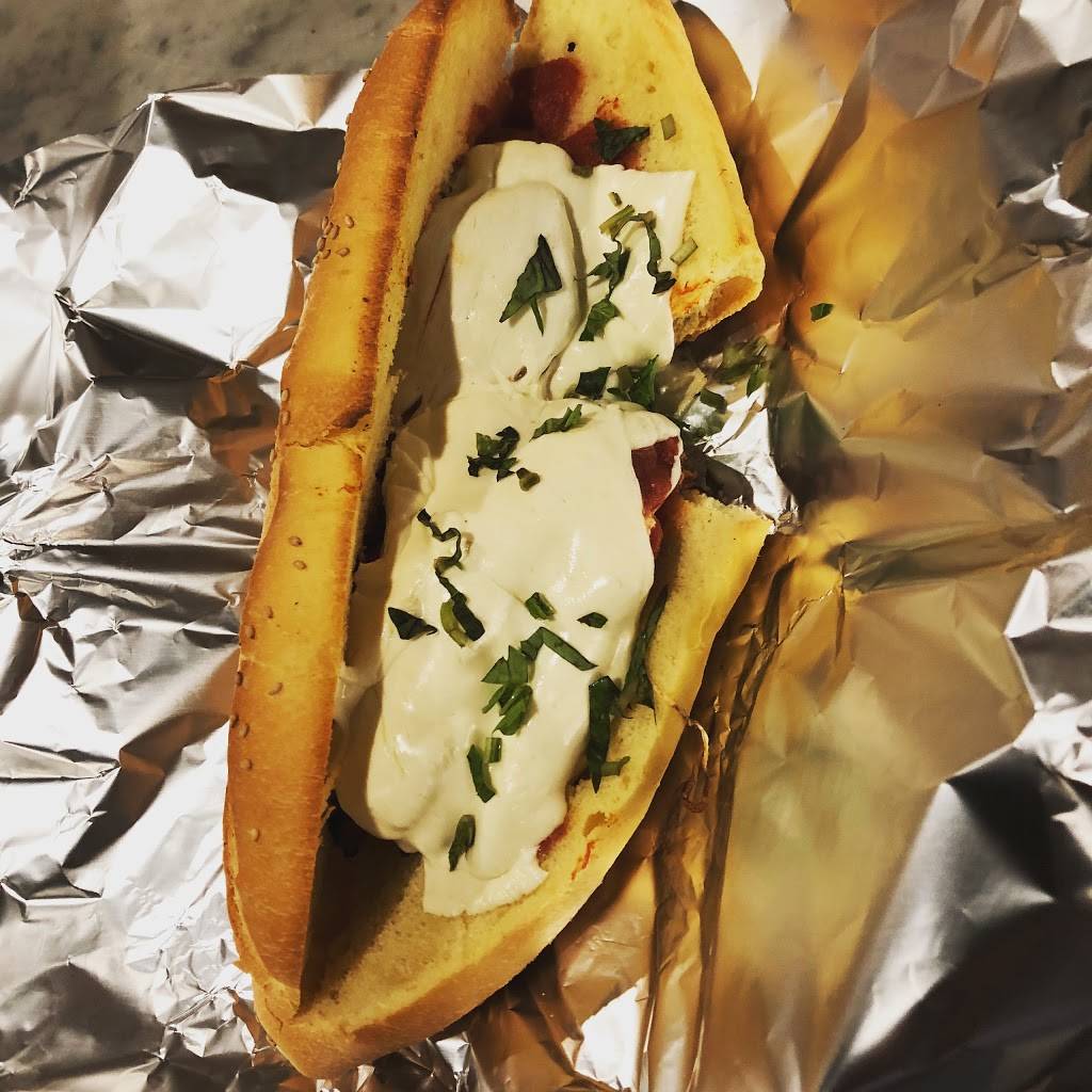 Alphonso’s Pizzeria Trattoria | restaurant | 525 Grand St, New York, NY 10002, USA | 2124773367 OR +1 212-477-3367